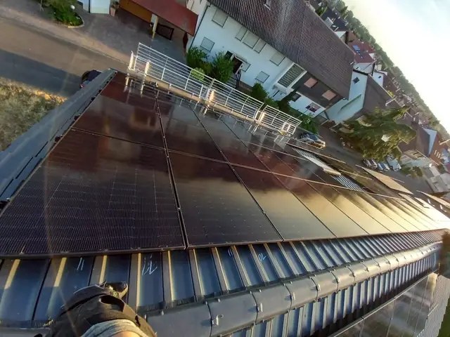 Solaranlage auf einem Wohngebäude.