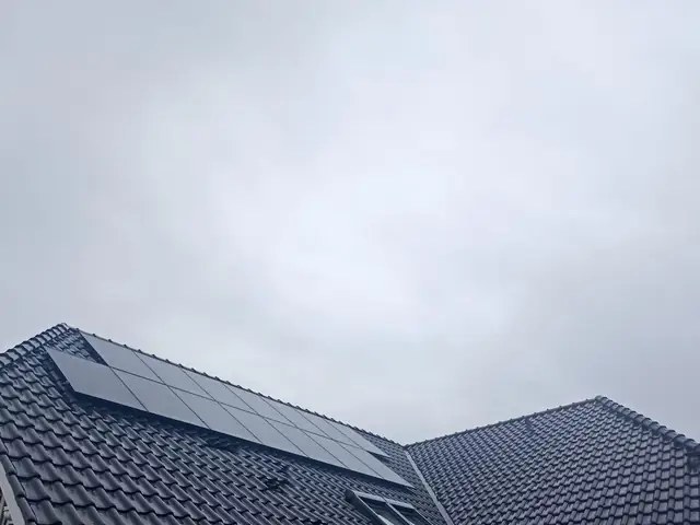 Fertig montierte PV-Anlage.