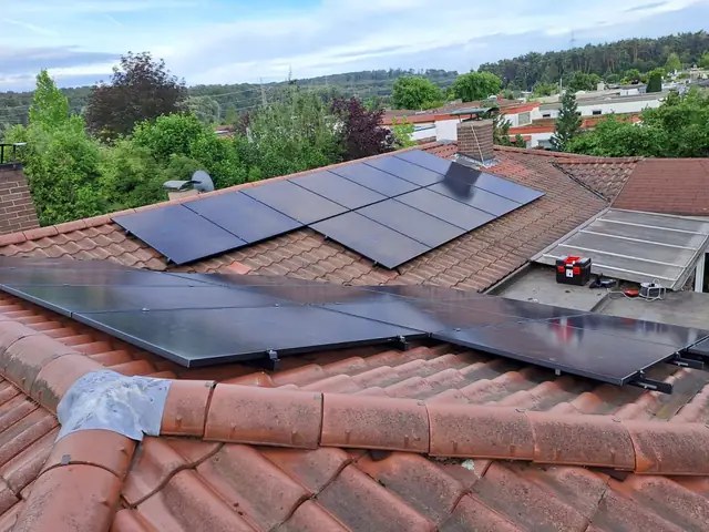 Solaranlage auf einem Wohngebäude.